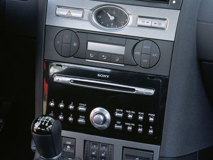  Ford Mondeo Sedan 2000 года  (фото 10 из 24)